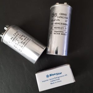 Capacitores